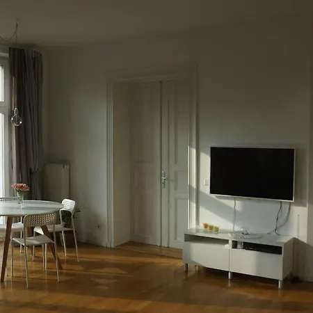 Bright & Lovely Centre Apartment Berlin