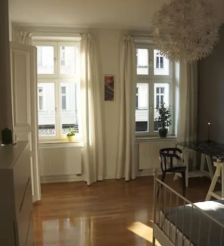 Bright & Lovely Centre * Berlin