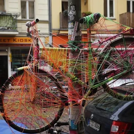 Bright & Lovely Centre *