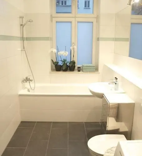 Bright & Lovely Centre Apartman *