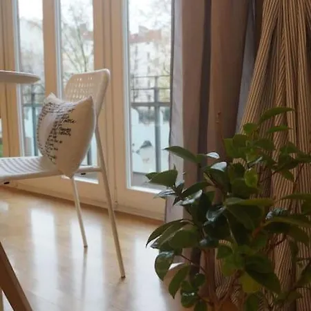 Bright & Lovely Centre Apartment *