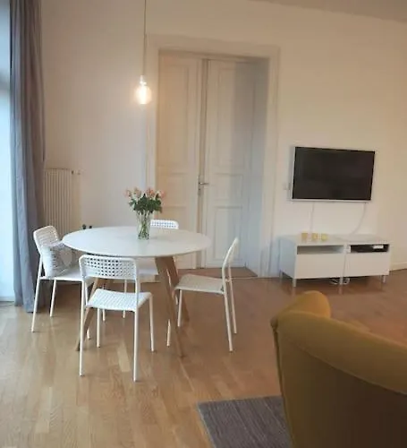 Bright & Lovely Centre