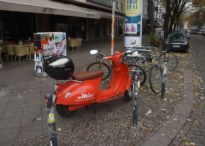 Bright & Lovely Centre * ベルリン